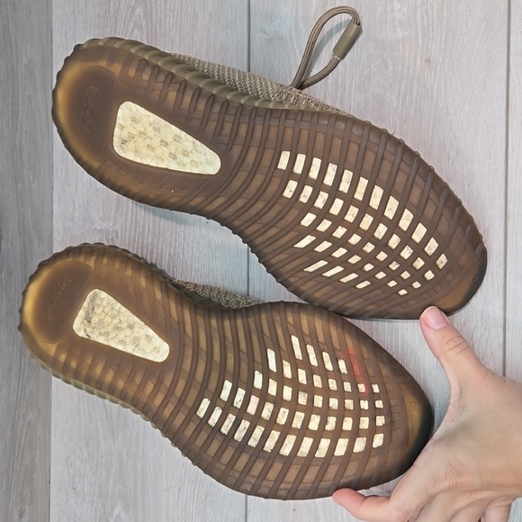 Adidas Yeezy Boost Mens Sneakers Shoes Sz 9.5 - Picture 13 of 16